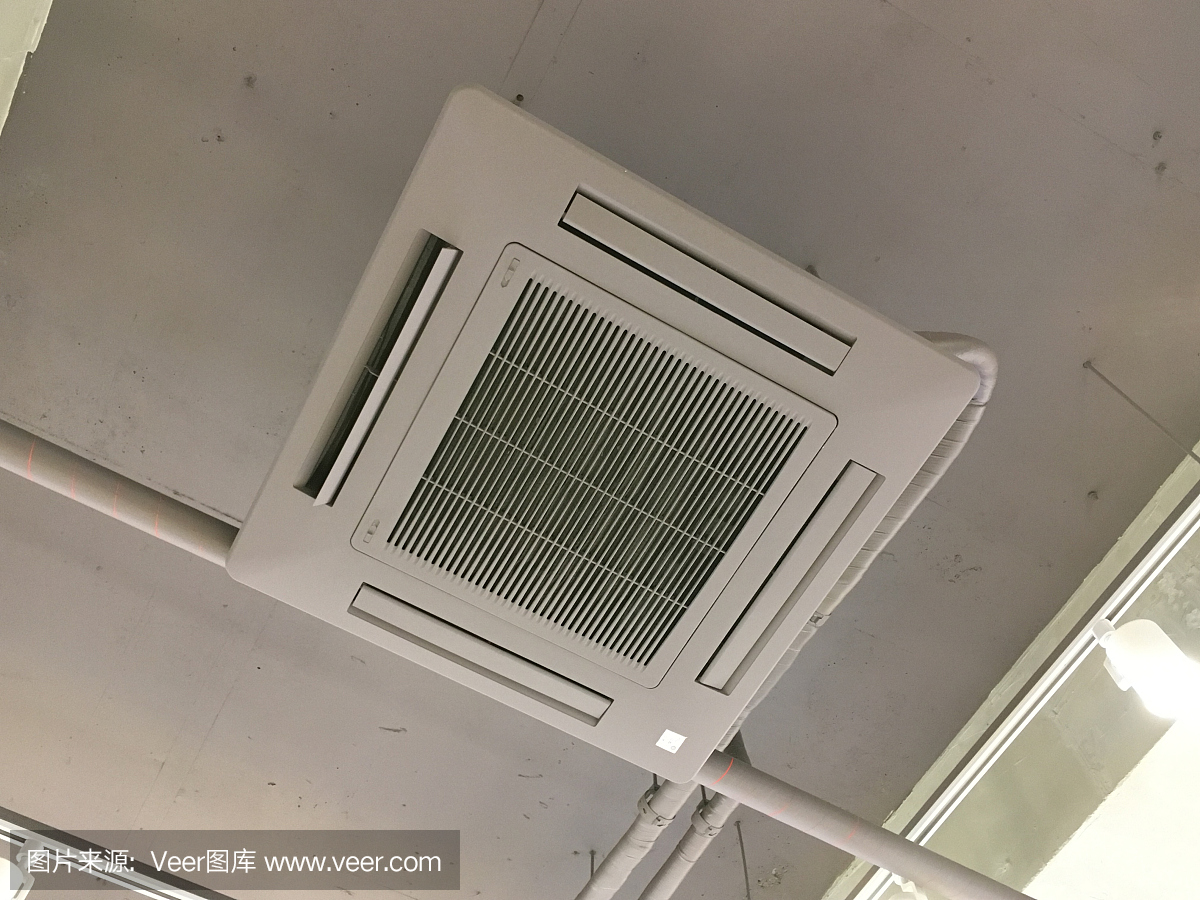 空调系统安装在天花板上